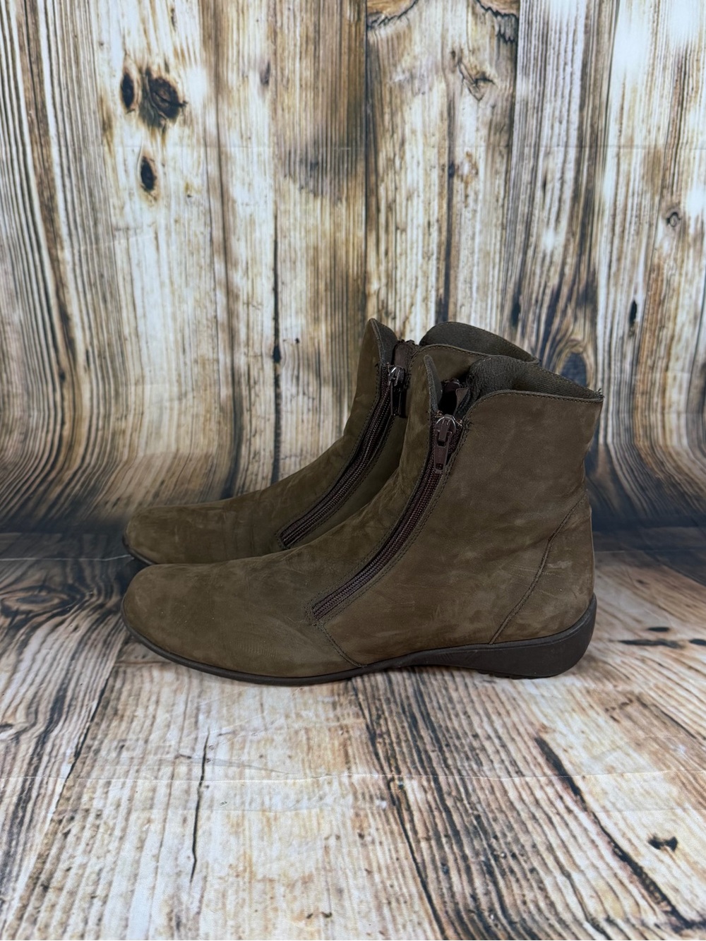 Munro American Nubuck Ankle Boots Womens 8.5 N Olive Brown Double Zip Wedge